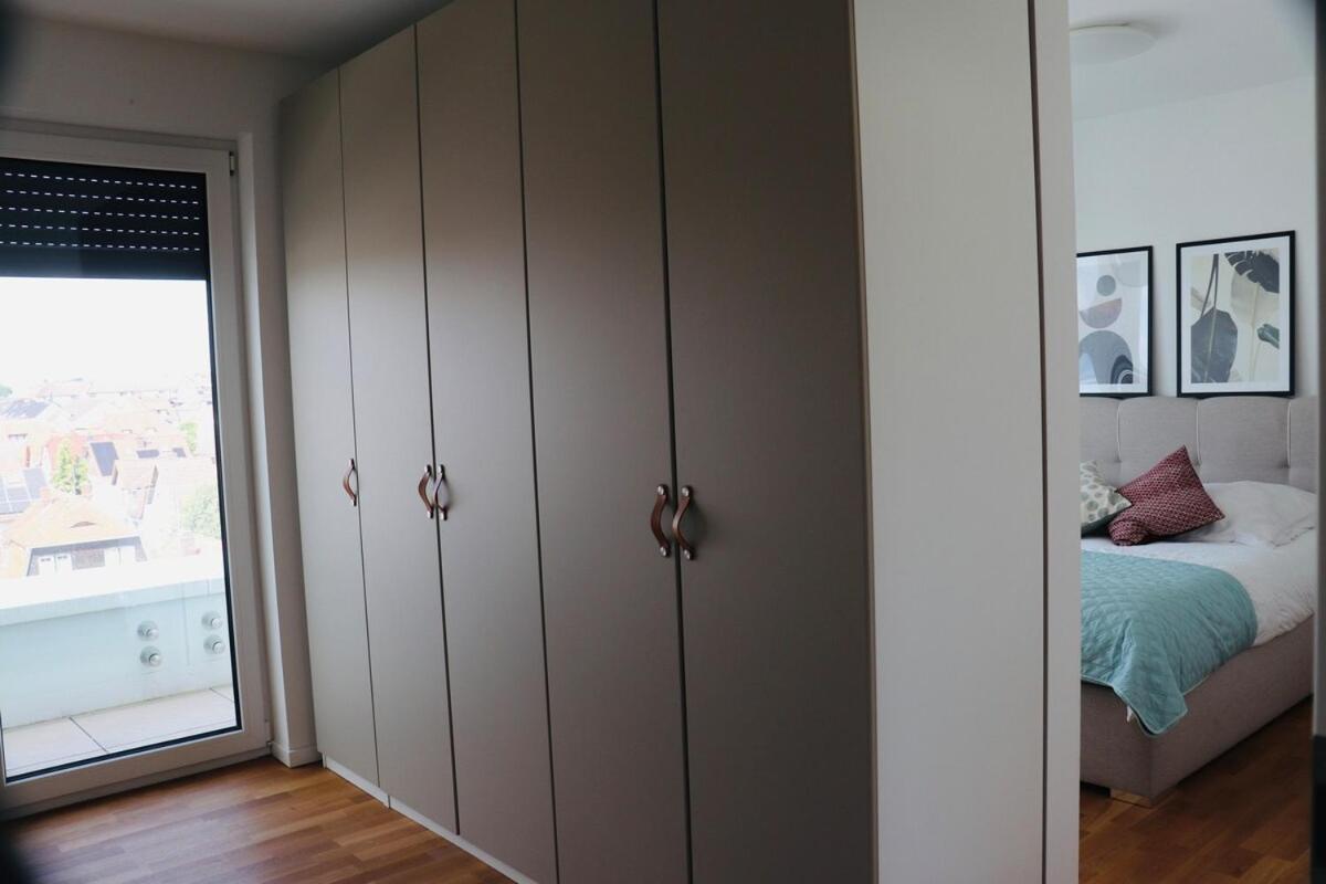 Komfortables Penthouse 200 Qm Appartement *